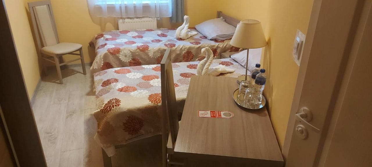 Pauza Motel Tarnowo Podgorne Exterior photo